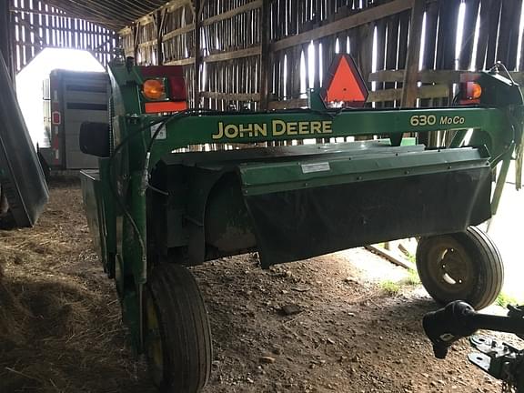 Image of John Deere 630 equipment image 3