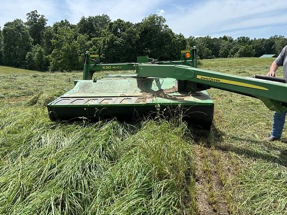 Image of John Deere 630 equipment image 1