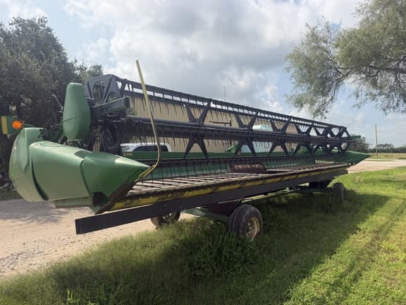 Image of John Deere 630D equipment image 4