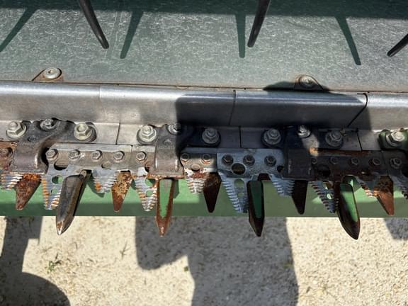 Image of John Deere 630F equipment image 4