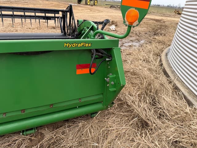 Image of John Deere 630F equipment image 4