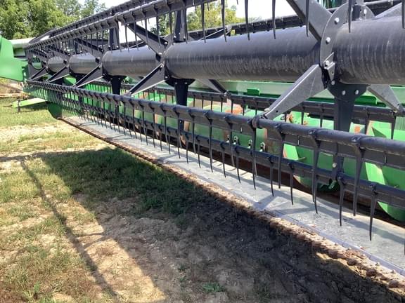 Image of John Deere 630F equipment image 2