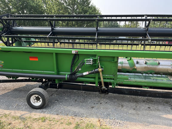 Image of John Deere 630F equipment image 4