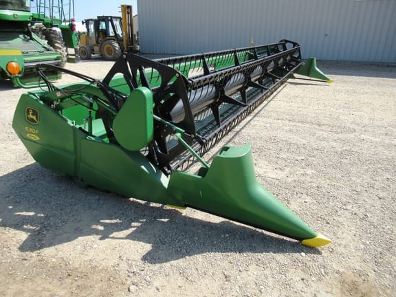 Main image John Deere 630F