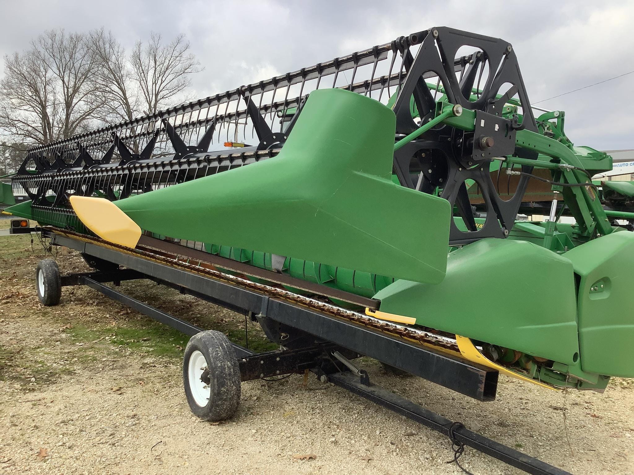 Main image John Deere 630F