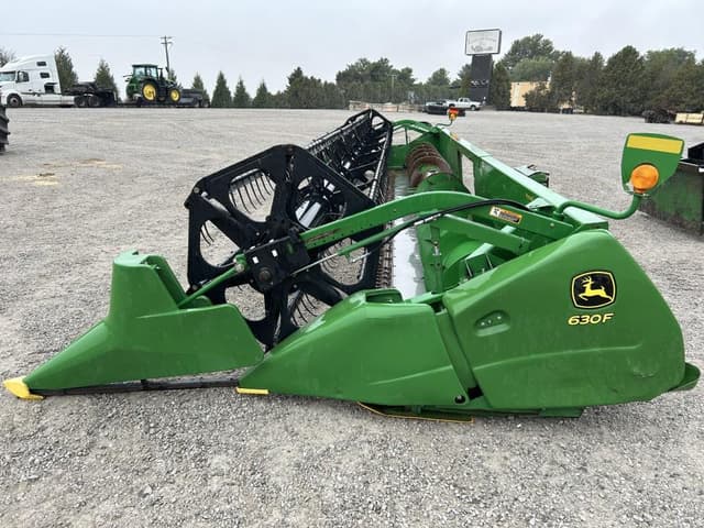 Image of John Deere 630F equipment image 4