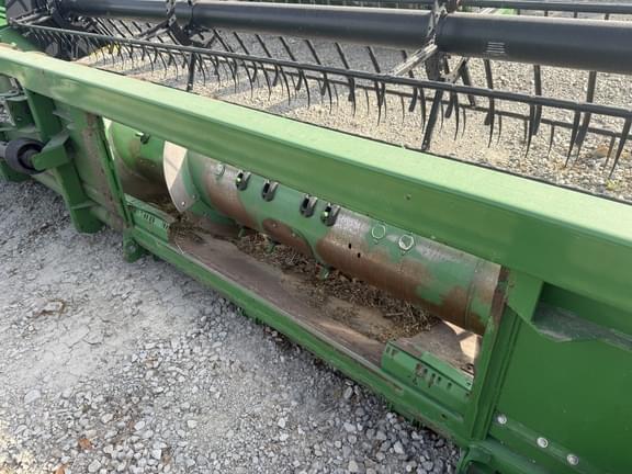 Image of John Deere 630F equipment image 4