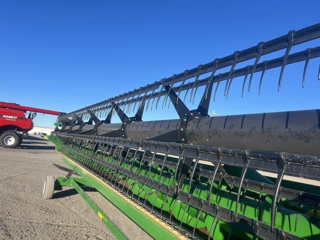 Image of John Deere 630F equipment image 4