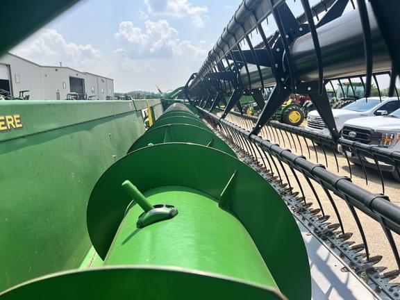 Image of John Deere 630F equipment image 4