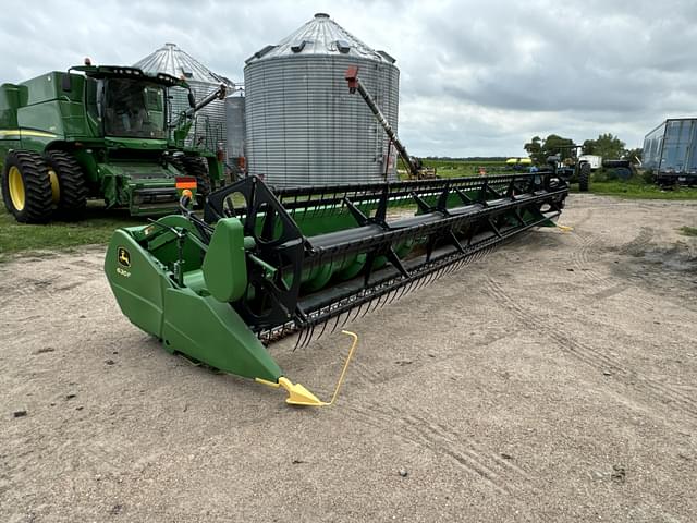 Image of John Deere 630F equipment image 1