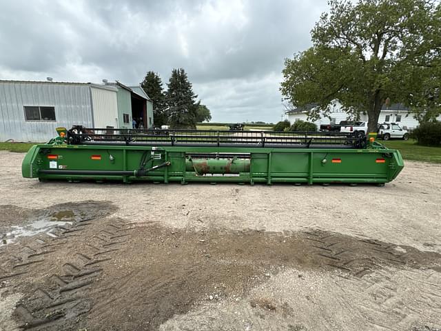 Image of John Deere 630F equipment image 4