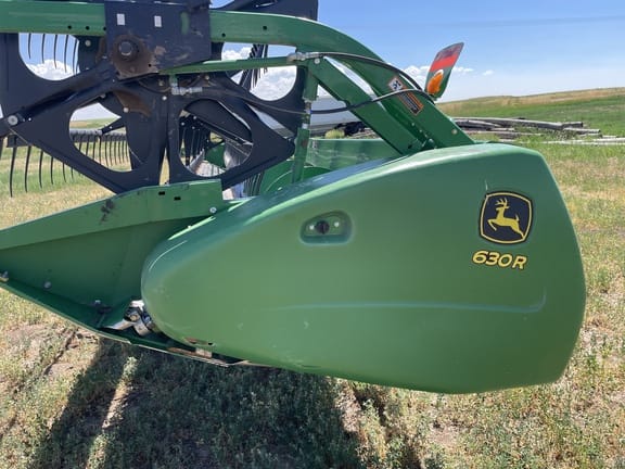 2012 John Deere 630R Equipment Image0