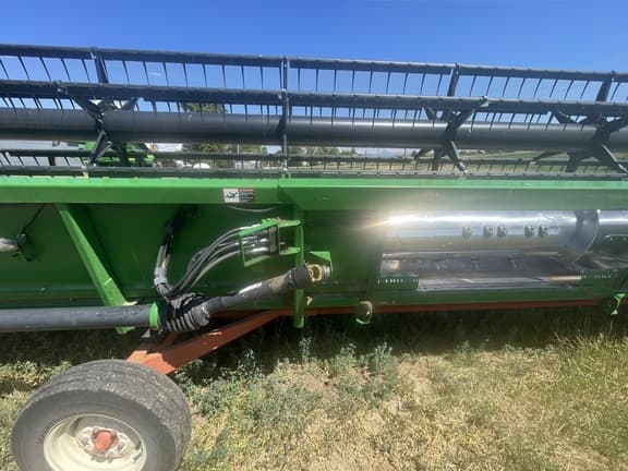 Image of John Deere 630R equipment image 2