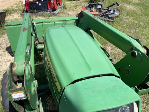 Image of John Deere 6330 equipment image 1