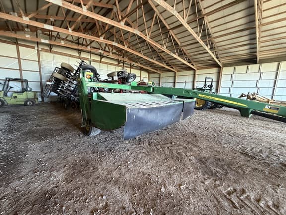 Image of John Deere 635 equipment image 1