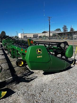 Image of John Deere 635D equipment image 2