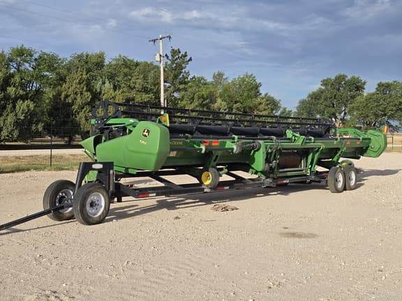 Image of John Deere 635D equipment image 2