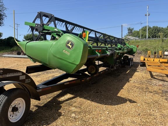 Image of John Deere 635D equipment image 1