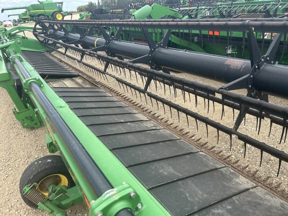 Image of John Deere 635D equipment image 3