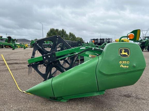 Image of John Deere 635D equipment image 1
