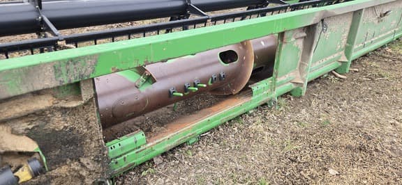 Image of John Deere 635F equipment image 1