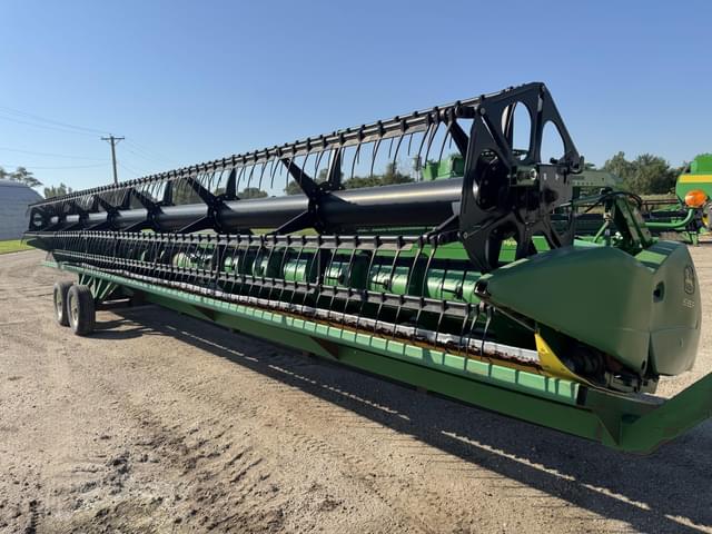 Image of John Deere 635F equipment image 1