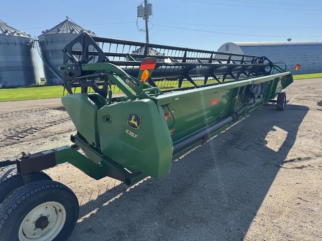 Image of John Deere 635F equipment image 4