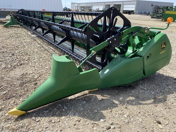 Main image John Deere 635F
