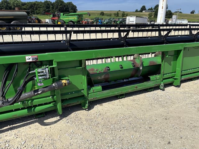 Image of John Deere 635F equipment image 3