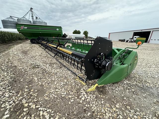 Image of John Deere 635F equipment image 1