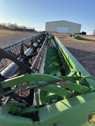 Image of John Deere 635F equipment image 4