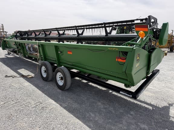 Image of John Deere 635F equipment image 4