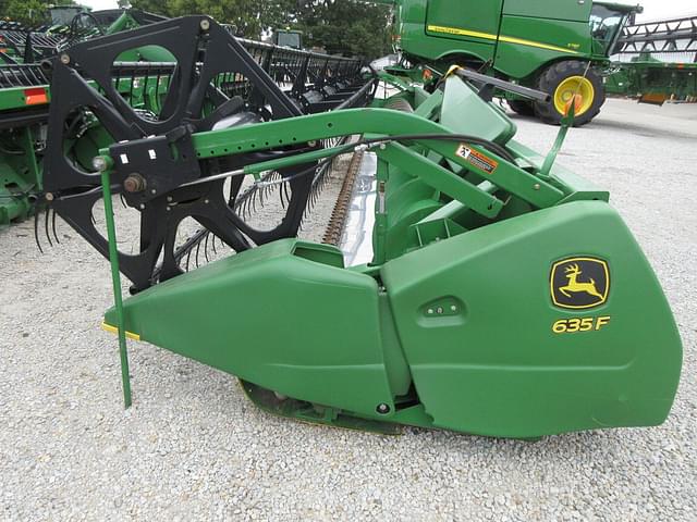 Image of John Deere 635F equipment image 1