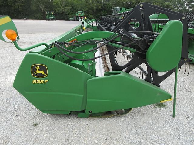 Image of John Deere 635F equipment image 2