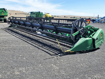 Main image John Deere 635F
