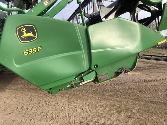Main image John Deere 635F