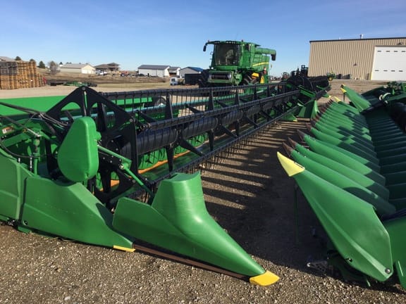 Main image John Deere 635F