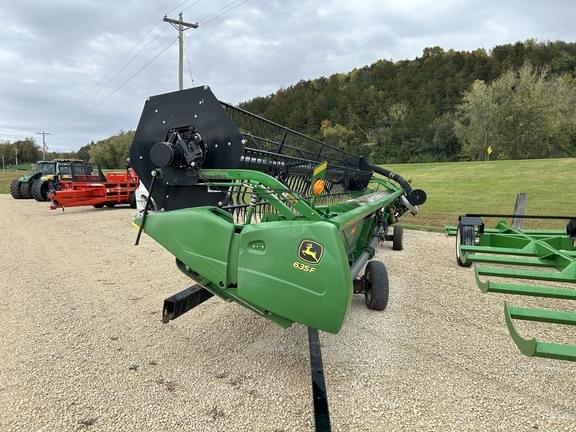 Image of John Deere 635F equipment image 2