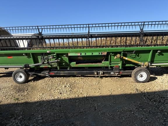 Image of John Deere 635F equipment image 4