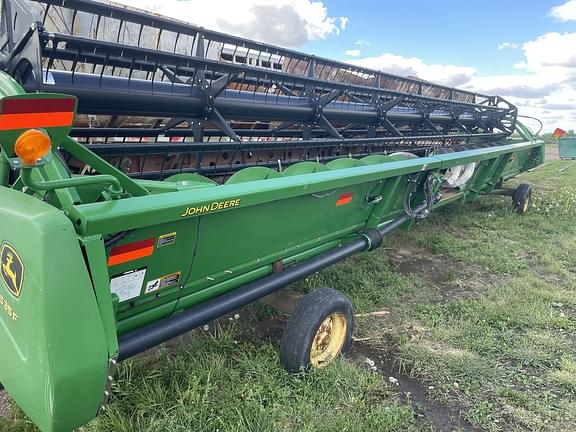 Image of John Deere 635F equipment image 1