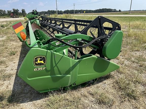 Image of John Deere 635F equipment image 2