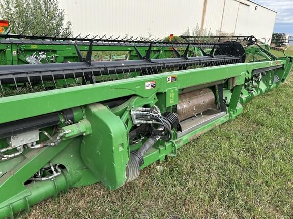 Image of John Deere 635FD equipment image 2