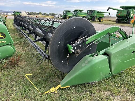 Image of John Deere 635FD equipment image 4