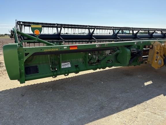 Image of John Deere 635FD equipment image 4