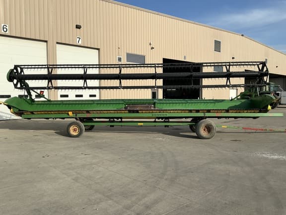 Image of John Deere 635FD equipment image 3