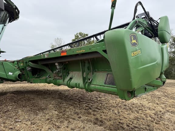 Image of John Deere 635FD equipment image 2