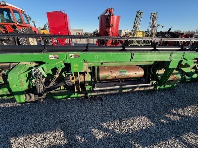 Image of John Deere 635FD equipment image 2