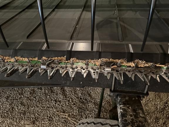 Image of John Deere 635FD equipment image 4