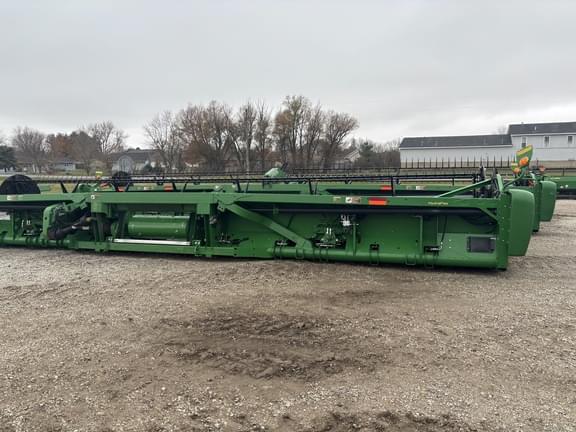 Image of John Deere 635FD equipment image 3