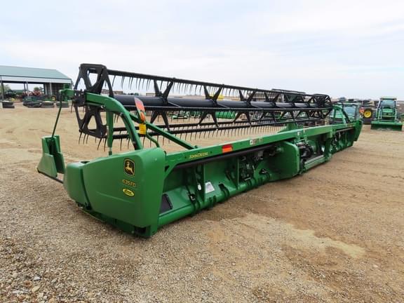 Image of John Deere 635FD equipment image 4